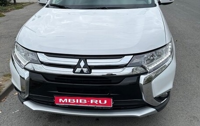 Mitsubishi Outlander III рестайлинг 3, 2018 год, 2 150 000 рублей, 1 фотография