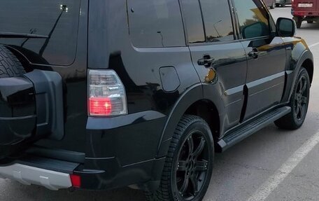 Mitsubishi Pajero IV, 2011 год, 1 700 000 рублей, 3 фотография