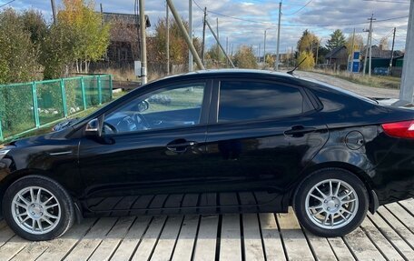 KIA Rio III рестайлинг, 2013 год, 870 000 рублей, 4 фотография