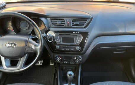 KIA Rio III рестайлинг, 2013 год, 870 000 рублей, 10 фотография