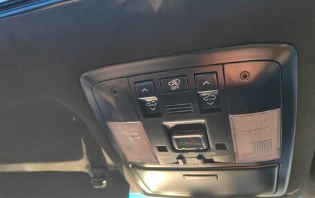Toyota Land Cruiser Prado 150 рестайлинг 2, 2020 год, 6 299 000 рублей, 16 фотография