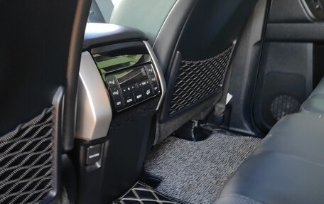 Toyota Land Cruiser Prado 150 рестайлинг 2, 2020 год, 6 299 000 рублей, 17 фотография