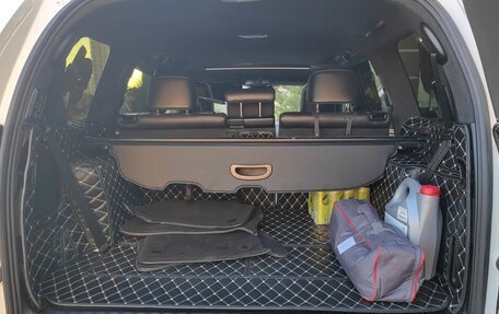 Toyota Land Cruiser Prado 150 рестайлинг 2, 2020 год, 6 299 000 рублей, 12 фотография