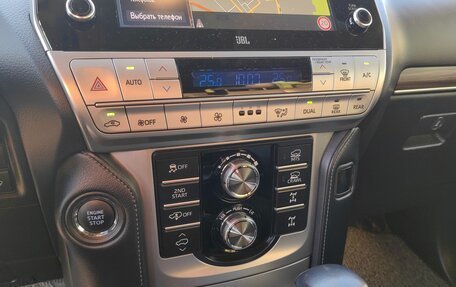 Toyota Land Cruiser Prado 150 рестайлинг 2, 2020 год, 6 299 000 рублей, 14 фотография