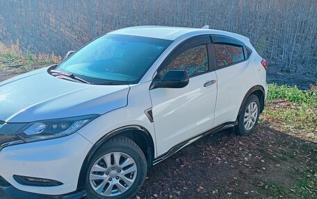 Honda Vezel, 2017 год, 1 900 000 рублей, 7 фотография