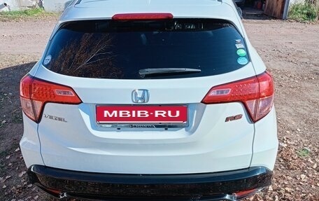 Honda Vezel, 2017 год, 1 900 000 рублей, 4 фотография