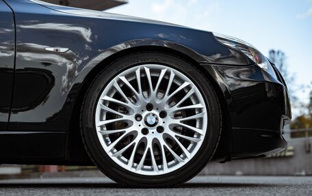 BMW 5 серия, 2007 год, 2 700 000 рублей, 6 фотография