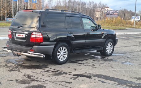 Toyota Land Cruiser 100 рестайлинг 2, 2004 год, 2 390 000 рублей, 2 фотография