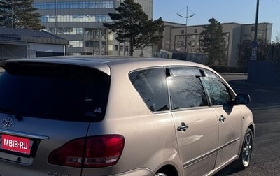 Toyota Ipsum II, 2002 год, 880 000 рублей, 1 фотография