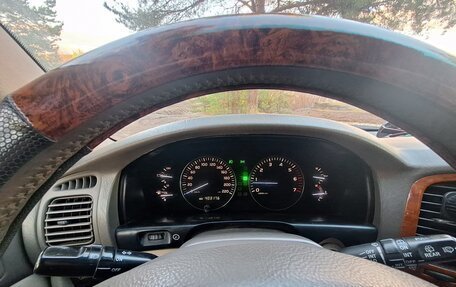 Toyota Land Cruiser 100 рестайлинг 2, 2004 год, 2 390 000 рублей, 8 фотография