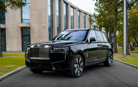 Rolls-Royce Cullinan, 2024 год, 62 000 000 рублей, 2 фотография