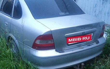 Opel Vectra B рестайлинг, 1997 год, 115 000 рублей, 3 фотография