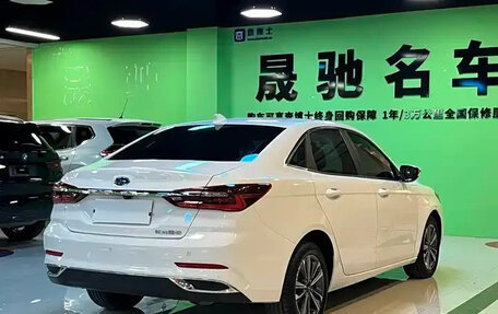 Ford Escort, 2021 год, 1 499 999 рублей, 2 фотография