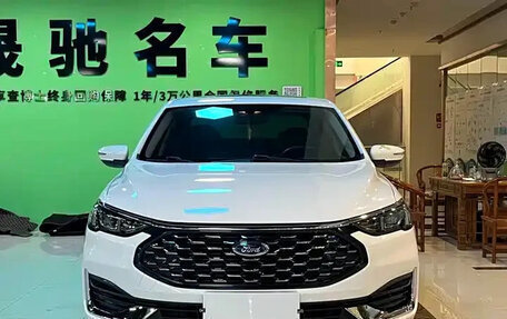 Ford Escort, 2021 год, 1 499 999 рублей, 3 фотография