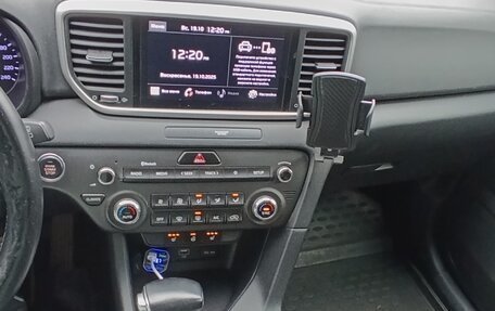 KIA Sportage IV рестайлинг, 2022 год, 2 650 000 рублей, 10 фотография