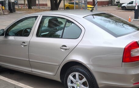 Skoda Octavia, 2011 год, 700 000 рублей, 2 фотография