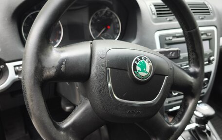 Skoda Octavia, 2011 год, 700 000 рублей, 9 фотография