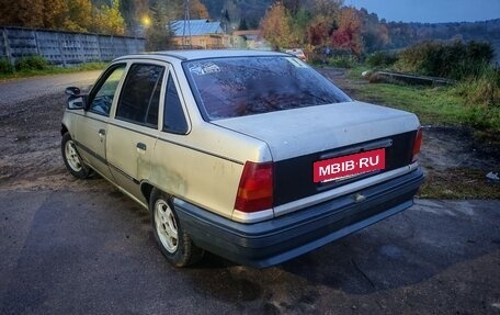 Opel Kadett E рестайлинг, 1987 год, 110 000 рублей, 5 фотография