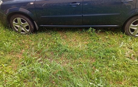 Opel Zafira B, 2011 год, 960 000 рублей, 4 фотография