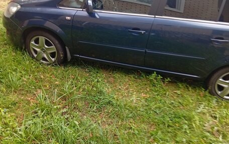 Opel Zafira B, 2011 год, 960 000 рублей, 5 фотография