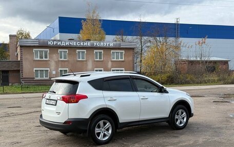 Toyota RAV4, 2014 год, 1 550 000 рублей, 4 фотография