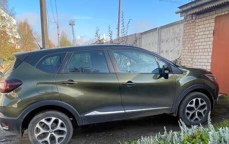 Renault Kaptur I рестайлинг, 2017 год, 1 500 000 рублей, 2 фотография