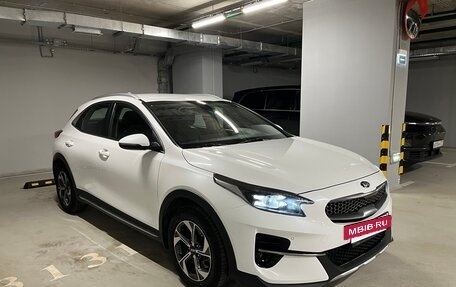 KIA XCeed I, 2021 год, 2 300 000 рублей, 3 фотография