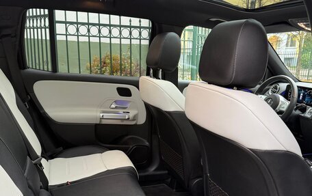 Mercedes-Benz GLB, 2021 год, 4 800 000 рублей, 19 фотография