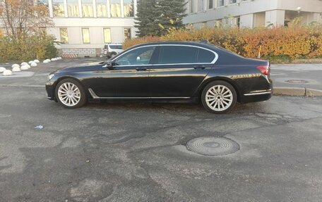 BMW 7 серия, 2017 год, 3 280 000 рублей, 3 фотография