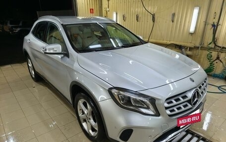 Mercedes-Benz GLA, 2019 год, 2 600 000 рублей, 3 фотография