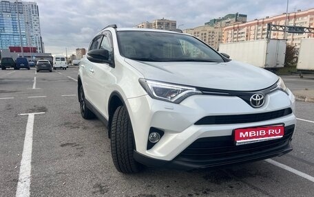 Toyota RAV4, 2019 год, 2 600 000 рублей, 1 фотография