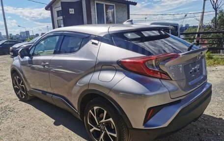 Toyota C-HR I рестайлинг, 2018 год, 2 300 000 рублей, 10 фотография