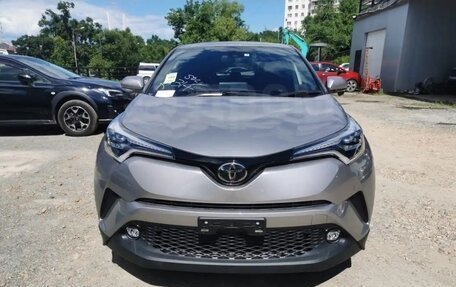 Toyota C-HR I рестайлинг, 2018 год, 2 300 000 рублей, 8 фотография