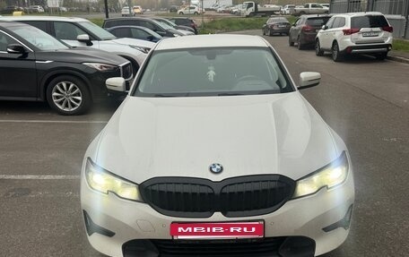 BMW 3 серия, 2019 год, 3 550 000 рублей, 2 фотография