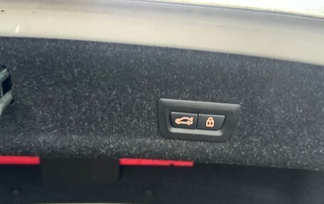 BMW 3 серия, 2019 год, 3 550 000 рублей, 10 фотография