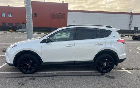 Toyota RAV4, 2019 год, 2 600 000 рублей, 4 фотография