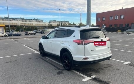 Toyota RAV4, 2019 год, 2 600 000 рублей, 5 фотография
