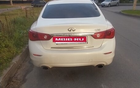 Infiniti Q50 I рестайлинг, 2015 год, 2 300 000 рублей, 19 фотография