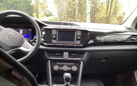 Volkswagen Taos, 2021 год, 2 650 000 рублей, 4 фотография