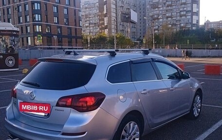 Opel Astra J, 2011 год, 870 000 рублей, 4 фотография