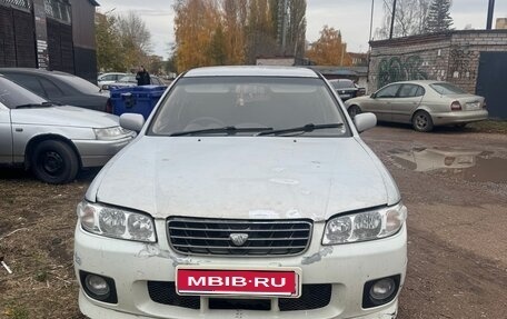 Nissan Avenir II, 2003 год, 290 000 рублей, 1 фотография