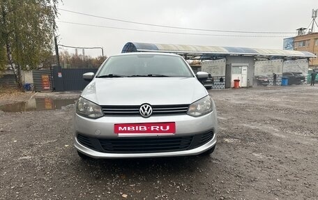 Volkswagen Polo VI (EU Market), 2013 год, 880 000 рублей, 2 фотография