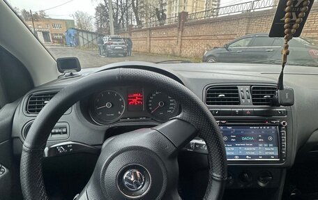 Volkswagen Polo VI (EU Market), 2013 год, 880 000 рублей, 10 фотография