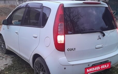 Mitsubishi Colt VI рестайлинг, 2003 год, 300 000 рублей, 2 фотография