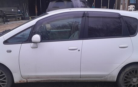 Mitsubishi Colt VI рестайлинг, 2003 год, 300 000 рублей, 8 фотография