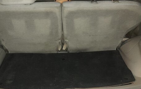 Mitsubishi Colt VI рестайлинг, 2003 год, 300 000 рублей, 11 фотография