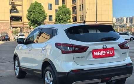 Nissan Qashqai, 2022 год, 1 700 000 рублей, 10 фотография