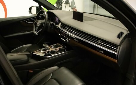 Audi Q7, 2019 год, 4 990 000 рублей, 25 фотография