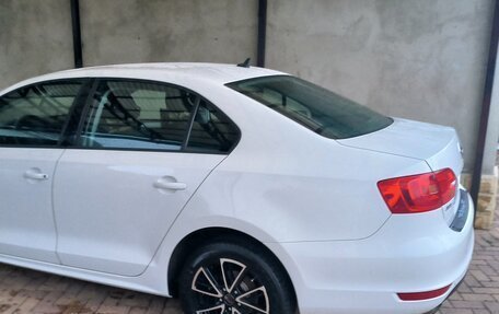 Volkswagen Jetta VI, 2012 год, 1 290 000 рублей, 13 фотография