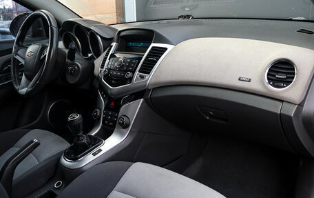 Chevrolet Cruze II, 2010 год, 687 000 рублей, 9 фотография